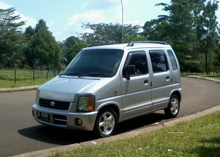Suzuki Karimun Rental - Car Charter And Transfer in Bali