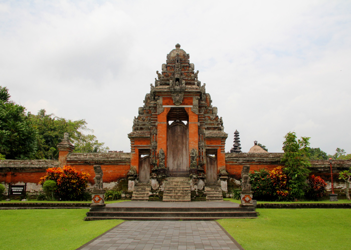 Taman Ayun Temple